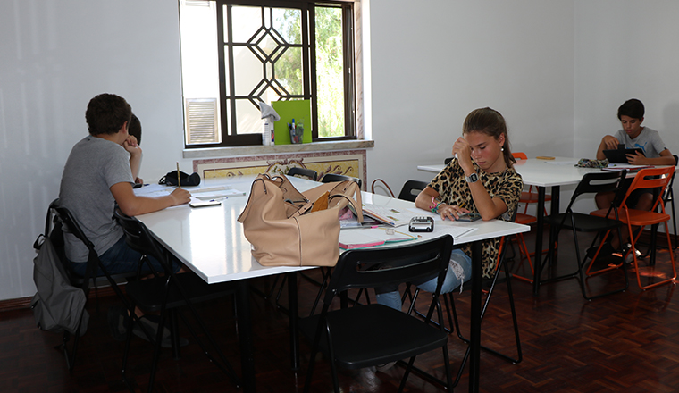 Academia de Alto Rendimento com Estudo Acompanhado
